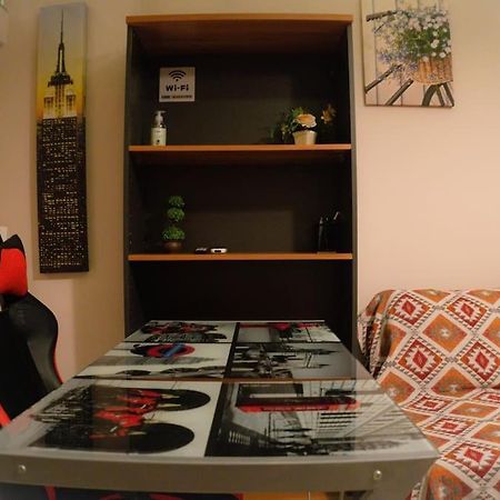 Modern Cozy Appartment In Salonicco Esterno foto