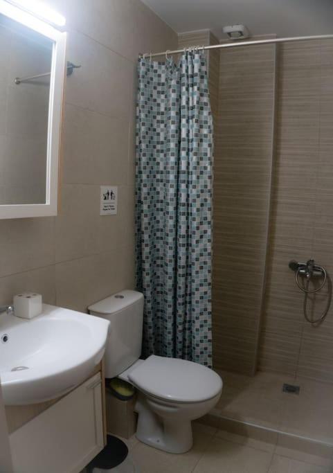 Modern Cozy Appartment In Salonicco Esterno foto