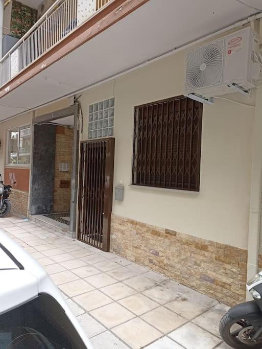 Modern Cozy Appartment In Salonicco Esterno foto